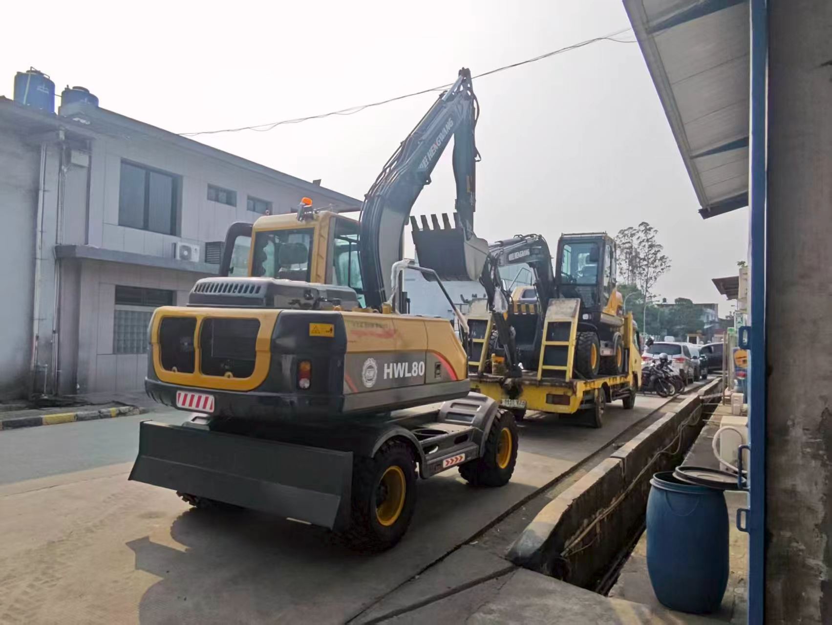 HWL80 8-Ton Wheel Excavator – Best-Selling Machine, Repeat Customer Buys 5 Units
