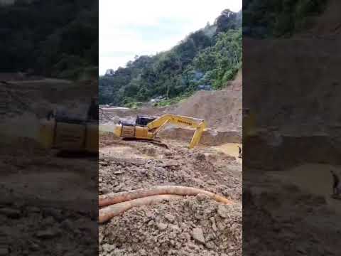 HW220 22-Ton Excavator in Jambi Gold Mine - Built for Muddy Conditions
